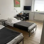 Nest ホームステイ ポズナン